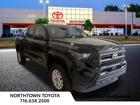 Used 2024 Toyota Tacoma SR5 AWD/4WD image 28