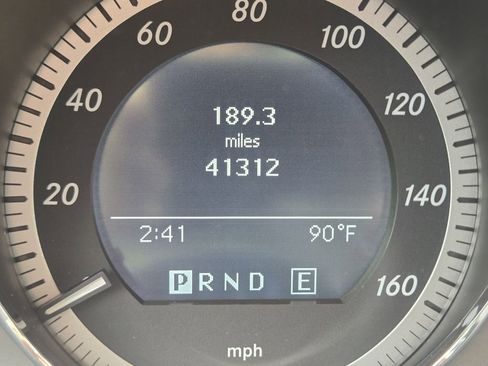 Used 2011 Mercedes-Benz C 300 Sedan image 20