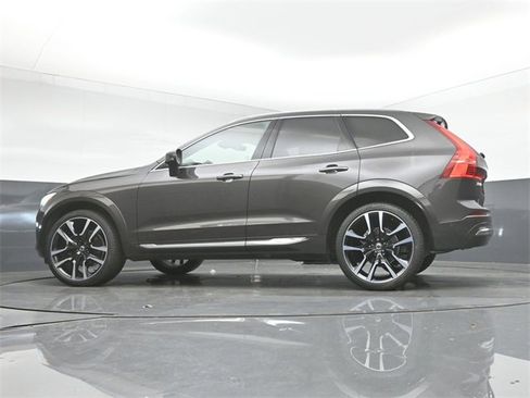 Used 2023 Volvo XC60 B5 Ultimate w/ Protection Package Premier image 41