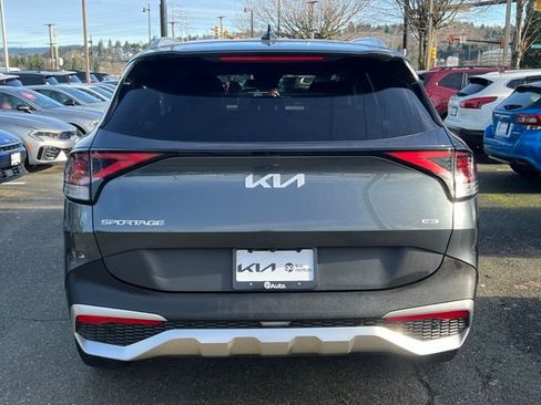 Used 2023 Kia Sportage EX image 6