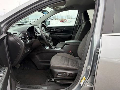 Used 2024 Chevrolet Equinox LT image 12
