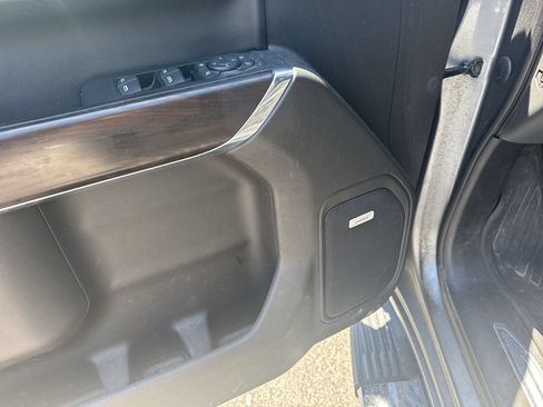 Used 2019 GMC Sierra 1500 SLT w/ SLT Premium Plus Package AWD/4WD image 25