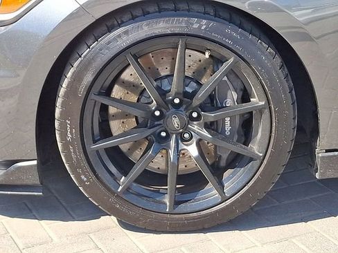 Used 2017 Ford Mustang Shelby GT350 RWD image 29