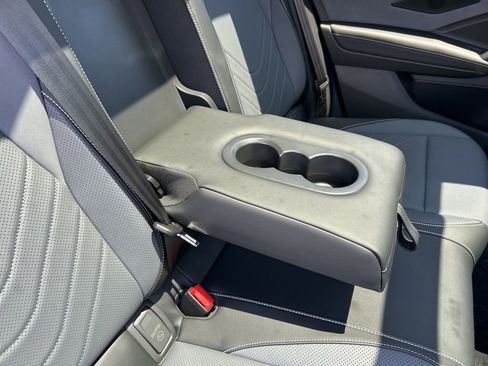 New 2026 Volkswagen Tiguan SE R-Line AWD/4WD image 51