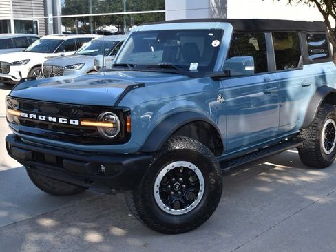 Certified 2023 Ford Bronco Outer Banks w/ Sasquatch Package AWD/4WD image 49