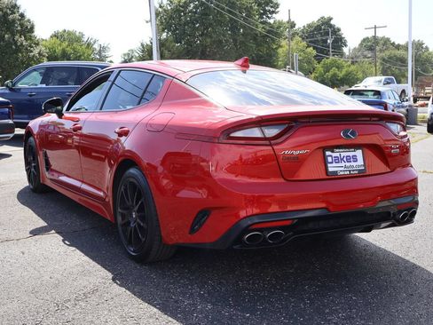 Used 2018 Kia Stinger GT2 AWD/4WD image 5