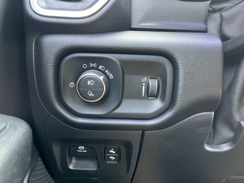 Used 2020 RAM 1500 Big Horn image 26