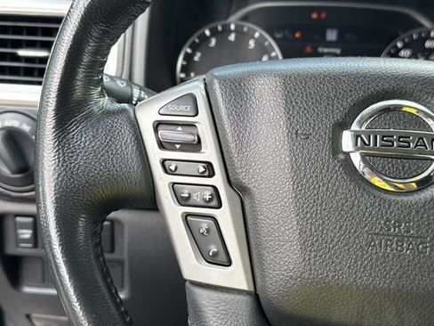 Used 2021 Nissan Titan SV w/ SV Convenience Package AWD/4WD image 28