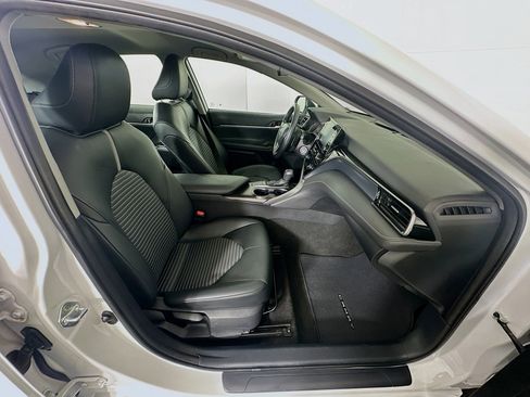 Used 2023 Toyota Camry SE image 28