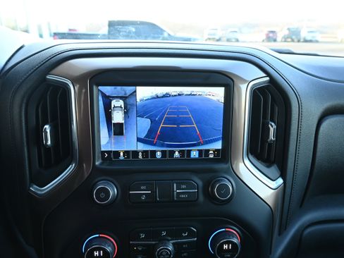 Used 2020 Chevrolet Silverado 3500 High Country w/ Technology Package image 32