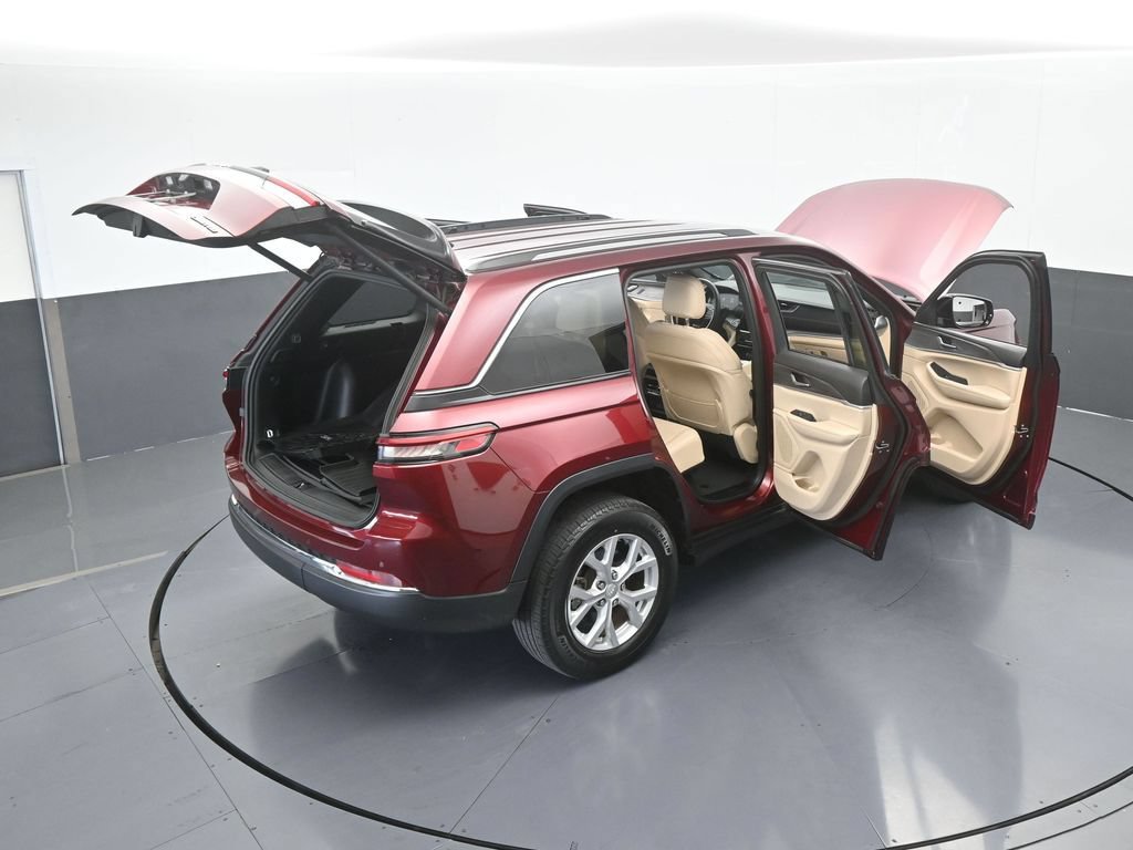 Used 2023 Jeep Grand Cherokee Limited w/ Trailer Tow Prep Group (B) RWD image 69