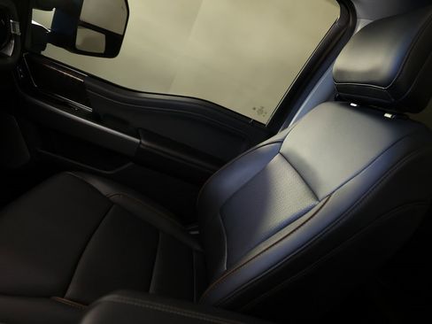 Used 2025 Ford F450 Lariat w/ Lariat Ultimate Package image 36