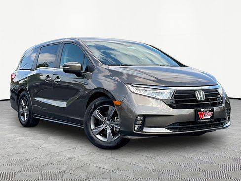 Used 2021 Honda Odyssey EX image 3