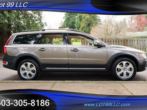 Used 2010 Volvo XC70 T6 image 8