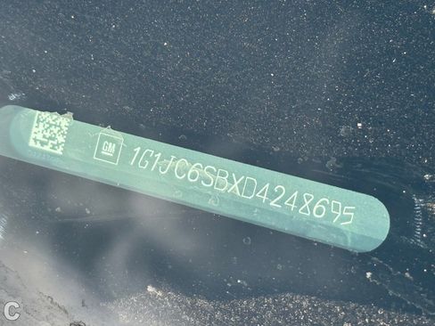 Used 2013 Chevrolet Sonic LT image 11