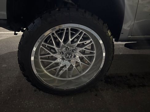 Used 2023 Chevrolet Silverado 1500 RST w/ Protection Package image 10