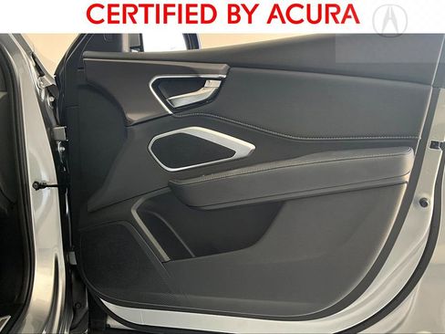 Used 2025 Acura RDX SH-AWD image 23