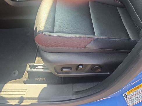 Used 2025 Chevrolet Equinox RS w/ Safety and Technology Package FWD image 15