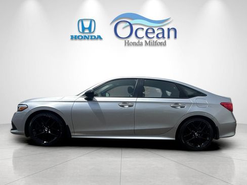 Used 2023 Honda Civic Sport image 6