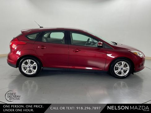 Used 2014 Ford Focus SE image 5