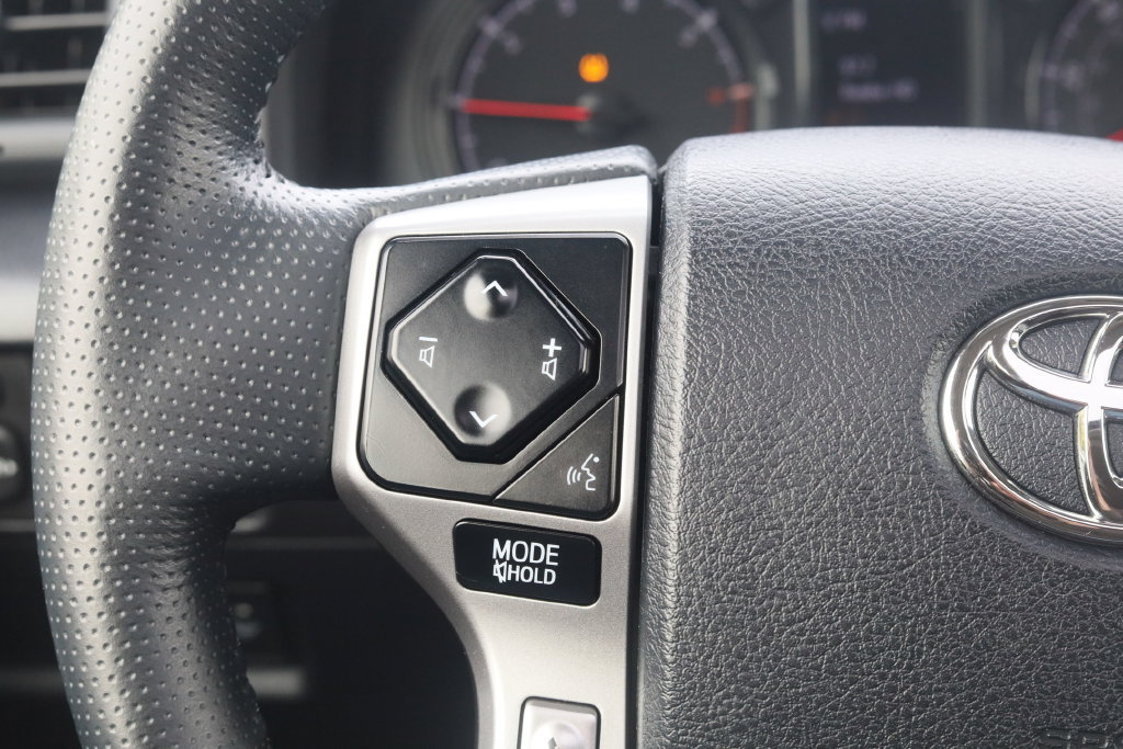 Used 2023 Toyota 4Runner SR5 Premium w/ Moonroof Package AWD/4WD image 7