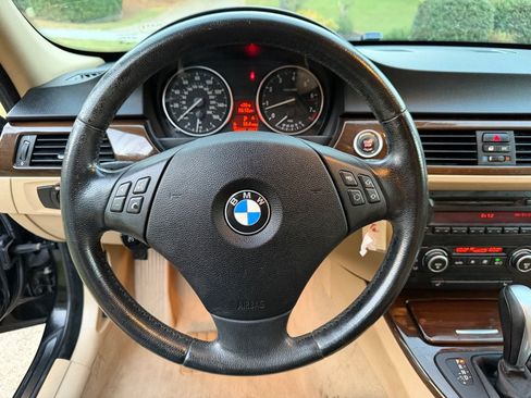 Used 2009 BMW 328i Sedan RWD image 13