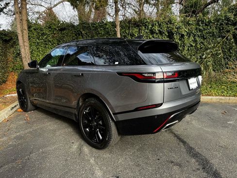 Used 2023 Land Rover Range Rover Velar R-Dynamic S image 5