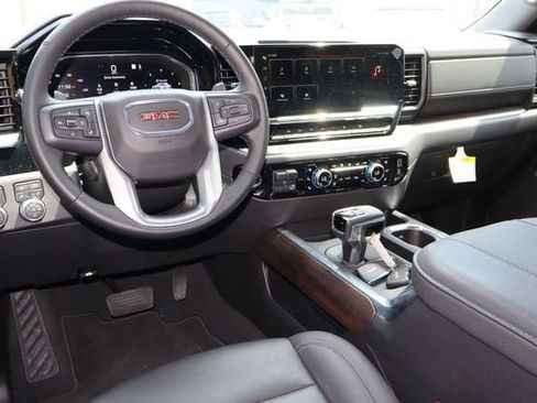 Used 2024 GMC Sierra 1500 SLT RWD image 4