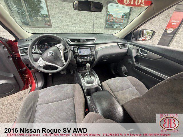 Used 2016 Nissan Rogue SV w/ SV Premium Package AWD/4WD image 13