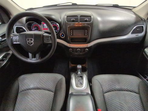 Certified 2018 Dodge Journey SE image 15