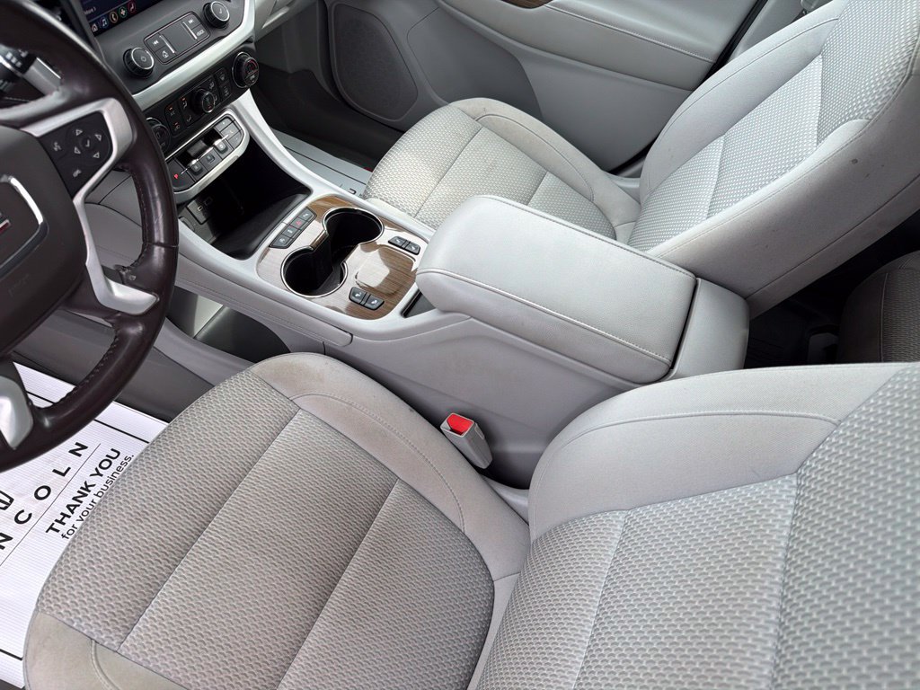 Used 2020 GMC Acadia SLE w/ Driver Convenience Package FWD image 19