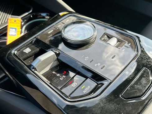 New 2027 BMW 530i RWD image 14