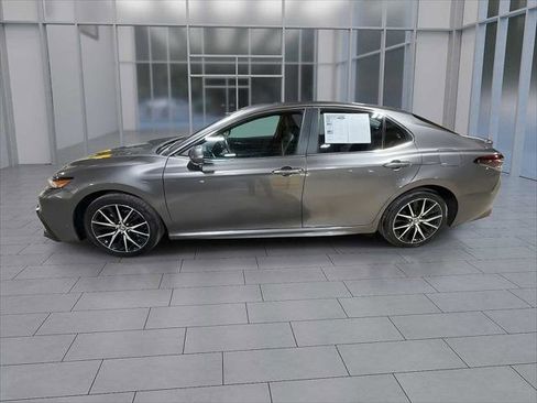 Certified 2023 Toyota Camry SE image 5