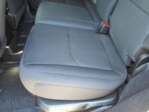 Used 2023 Jeep Wrangler Unlimited w/ Cold Weather Group image 22