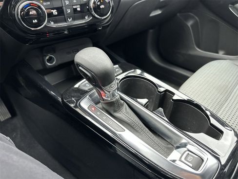 Used 2024 Chevrolet Trax LT w/ Driver Confidence Package image 19