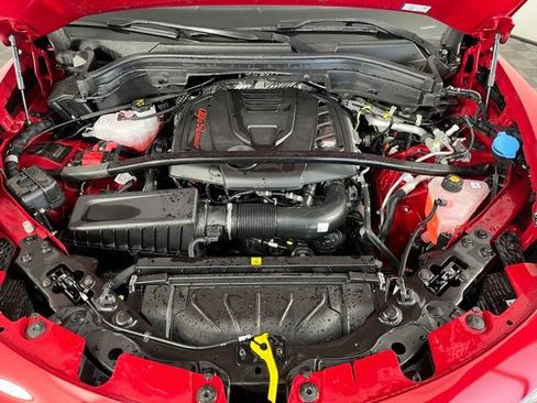 Used 2025 Alfa Romeo Stelvio Sprint image 50