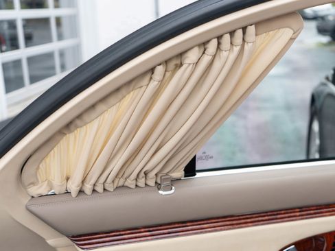 Used 2007 Maybach 57 image 43