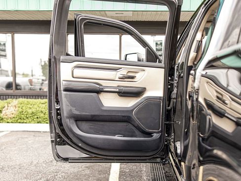 Used 2019 RAM 1500 Limited w/ Advanced Safety Group AWD/4WD image 35