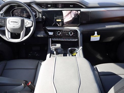 New 2026 GMC Sierra 1500 Denali w/ Technology Package image 18