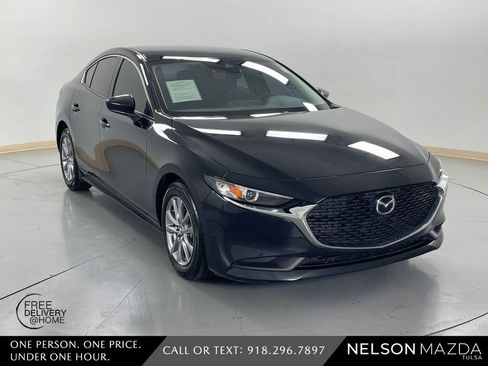 Used 2021 MAZDA MAZDA3 s image 3