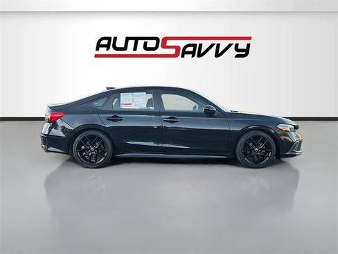 Used 2023 Honda Civic Sport image 8