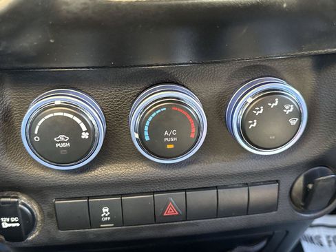 Used 2017 Jeep Wrangler Sport w/ Trailer Tow Group AWD/4WD image 25