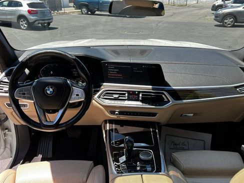 Used 2021 BMW X7 xDrive40i w/ Premium Package AWD/4WD image 22