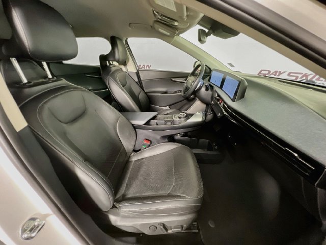 Used 2023 Kia EV6 Wind w/ Wind Technology Package AWD/4WD image 40
