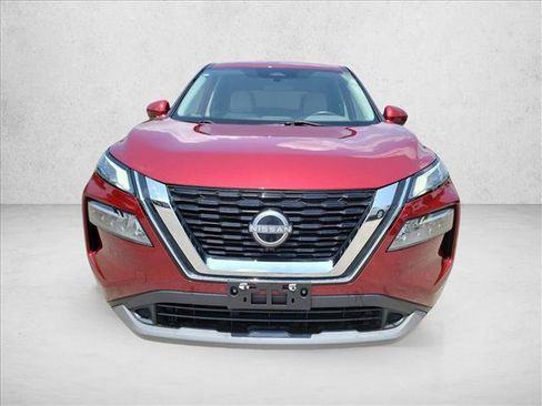 Used 2023 Nissan Rogue SV FWD image 2