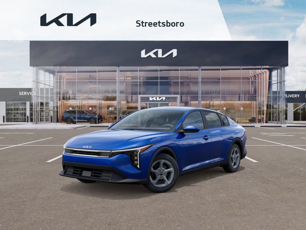Used 2025 Kia K4 FWD image 1