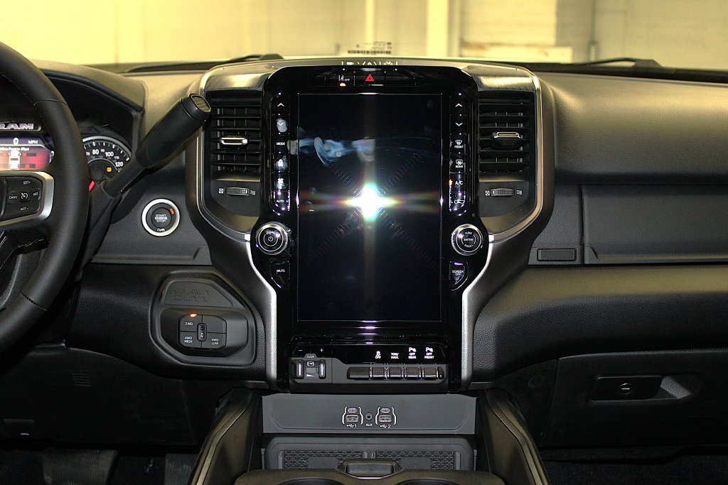 New 2026 RAM 2500 Big Horn AWD/4WD image 15