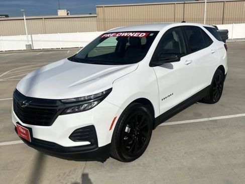 Used 2023 Chevrolet Equinox LS w/ LS Convenience Package image 1