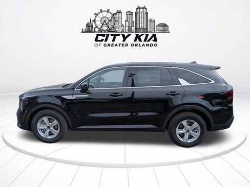New 2026 Kia Sorento LX FWD image 3