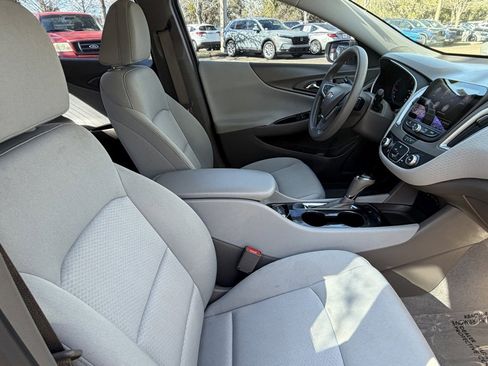 Used 2020 Chevrolet Malibu LS image 10